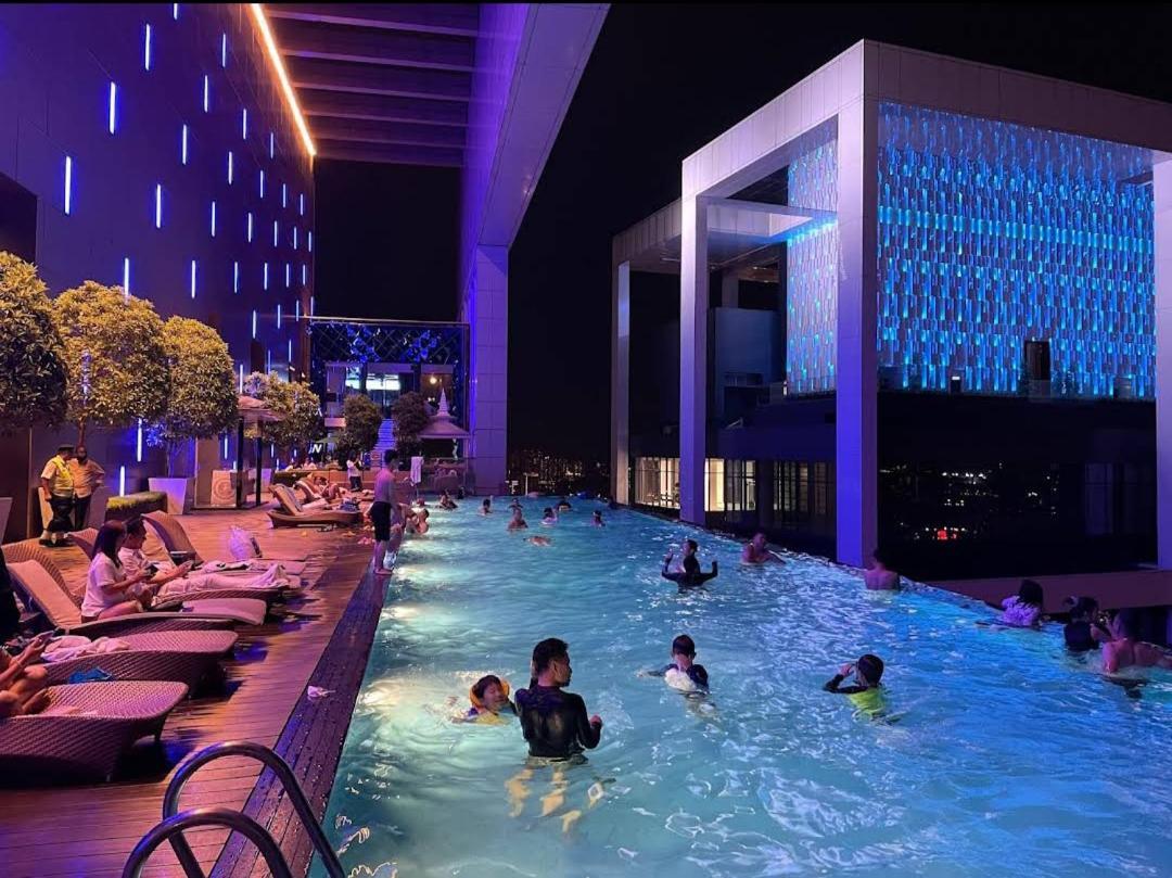 Faced Suites Platinum Klcc Kuala Lumpur Exterior photo