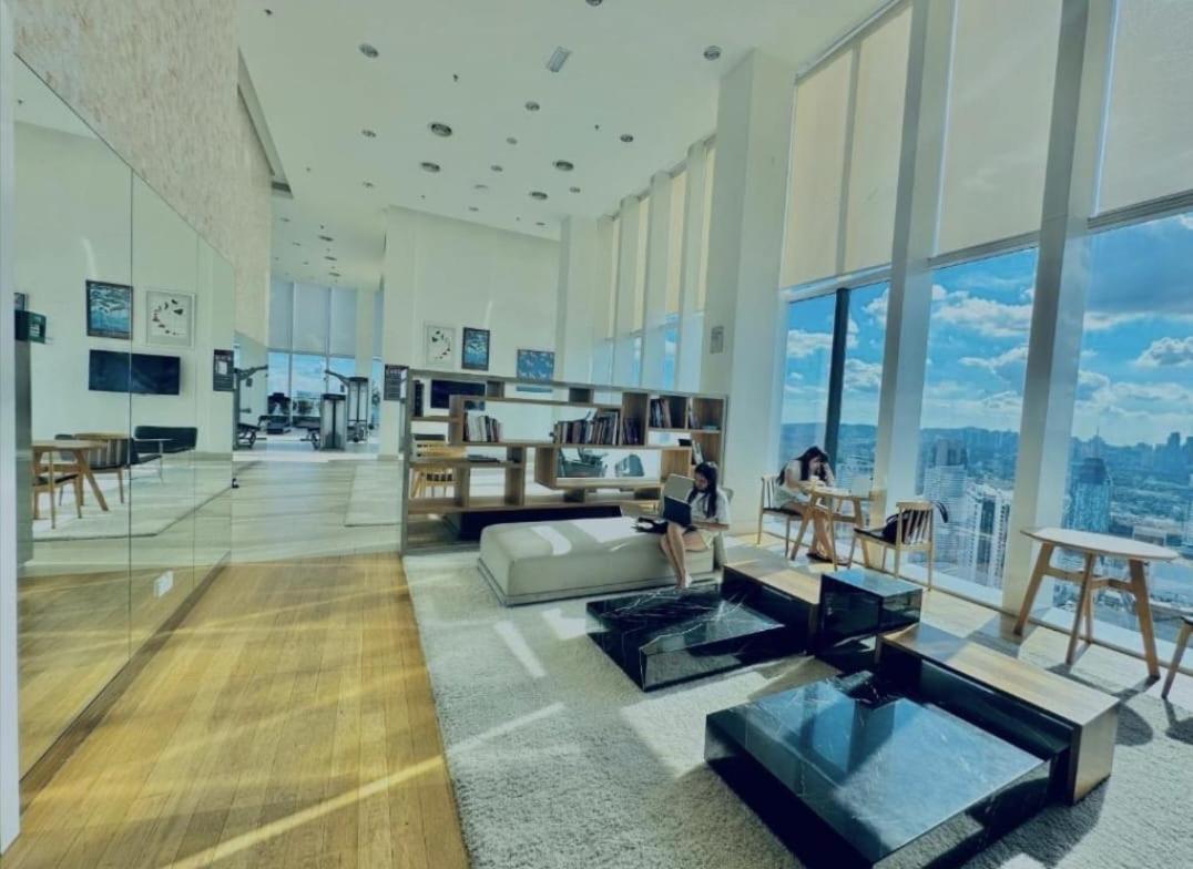 Faced Suites Platinum Klcc Kuala Lumpur Exterior photo